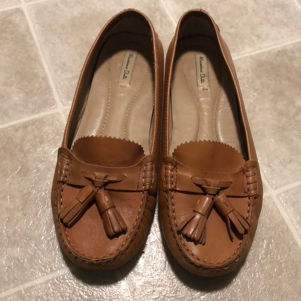 Woman’s Massimo Dutti Moccasins